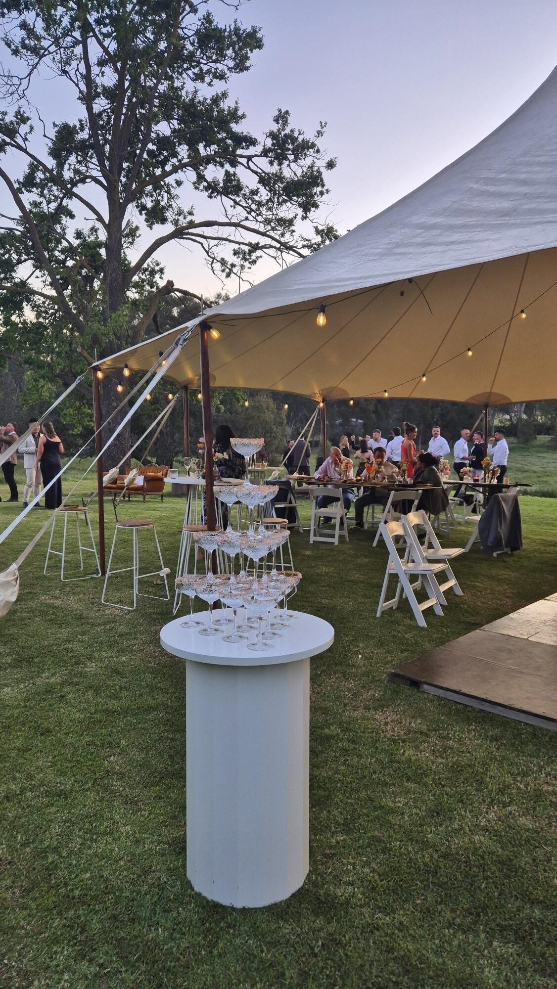 Why More Aussie Couples Are Choosing DIY or Private Property Weddings ...